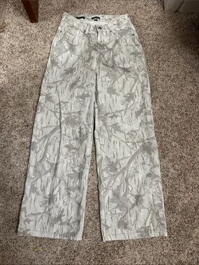 Light Gray Camo Wide-Leg Pants